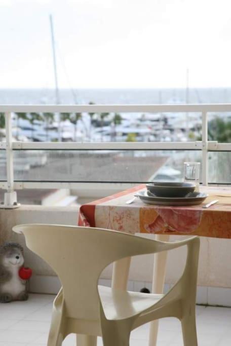 Standing Vue Mer Entre Cannes Et Antibes Ґольф-Жуан Екстер'єр фото